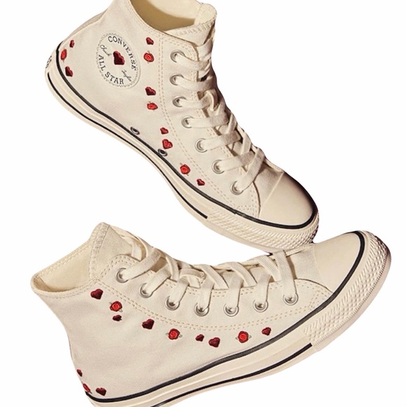 Converse | Chuck Taylor All Star Hearts And Roses High-Top Sneaker - Picture 2 of 10